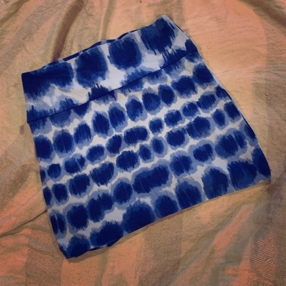 Blue tie dye mini pencil skirt hot gal